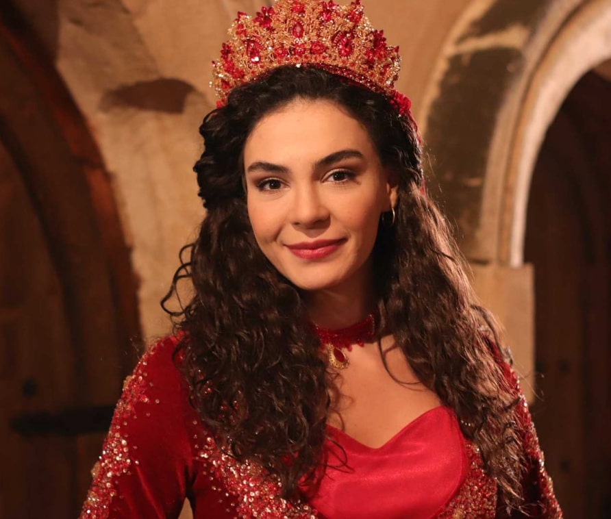 Hercai Amore e vendetta 13 maggio, trama, cast, attori, curiosità