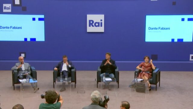 Lo Spaesato conferenza stampa conduttore