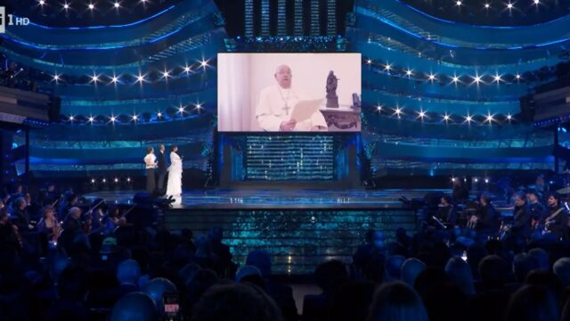 Sanremo 2025 Papa Francesco