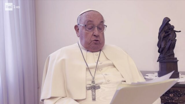 Sanremo 2025 Papa Francesco curiosità